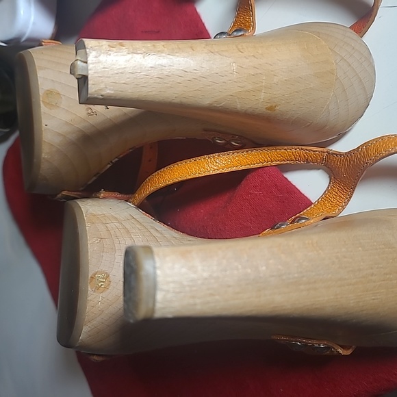 Prada - Picture 6 of 7